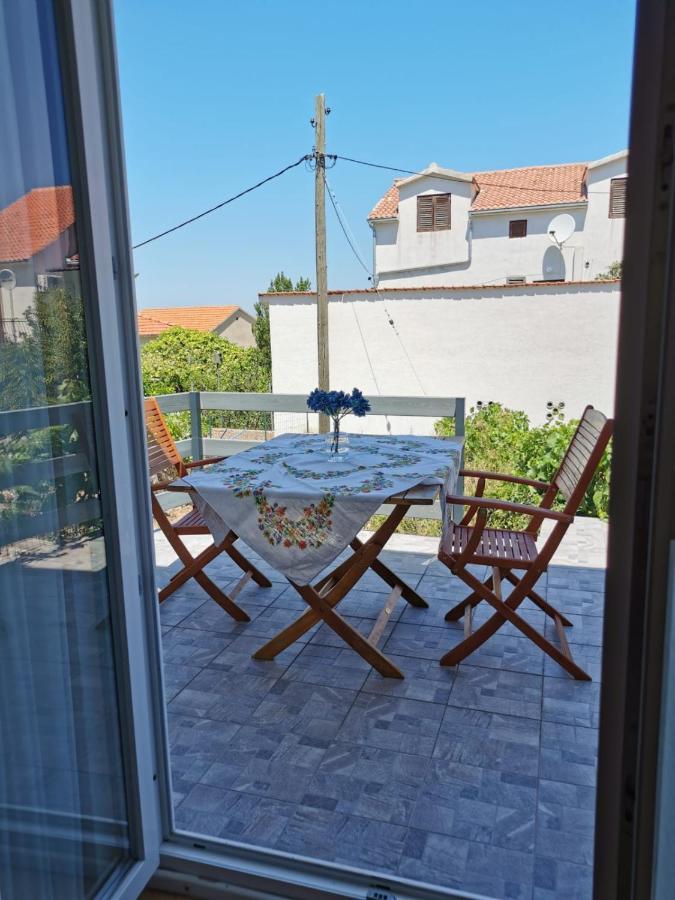Roses Apartment Brac Сутіван Екстер'єр фото