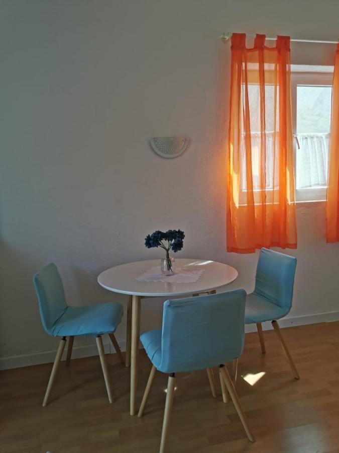 Roses Apartment Brac Сутіван Екстер'єр фото